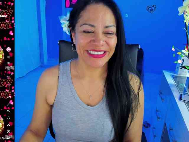 SkaterGal webcam