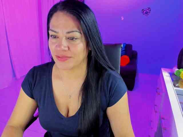 SkaterGal webcam