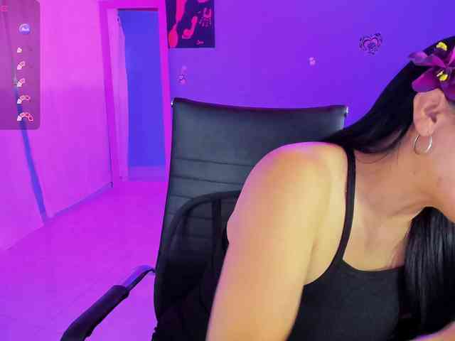 SkaterGal webcam