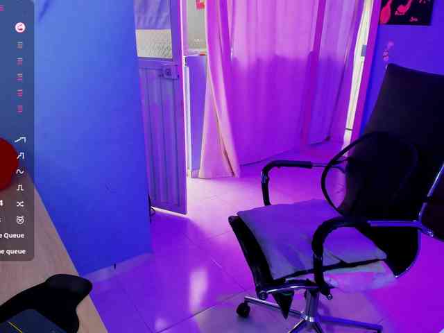 SkaterGal webcam