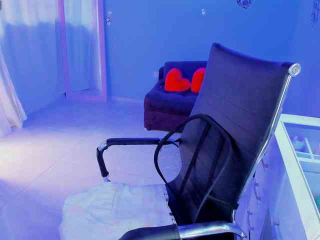 SkaterGal webcam