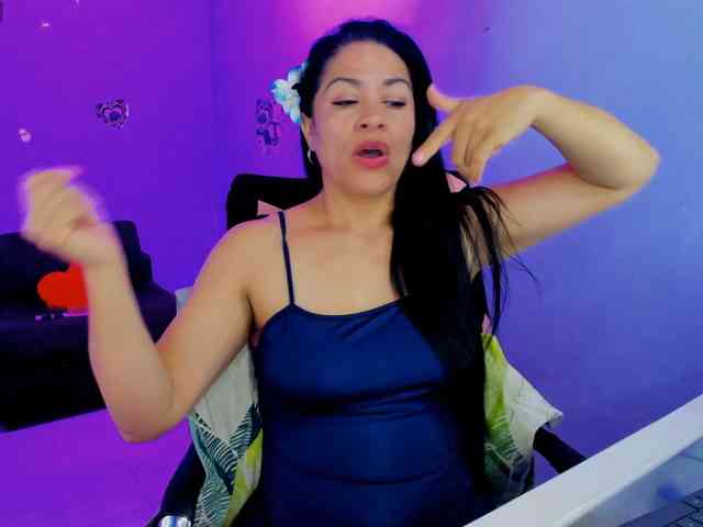 SkaterGal webcam