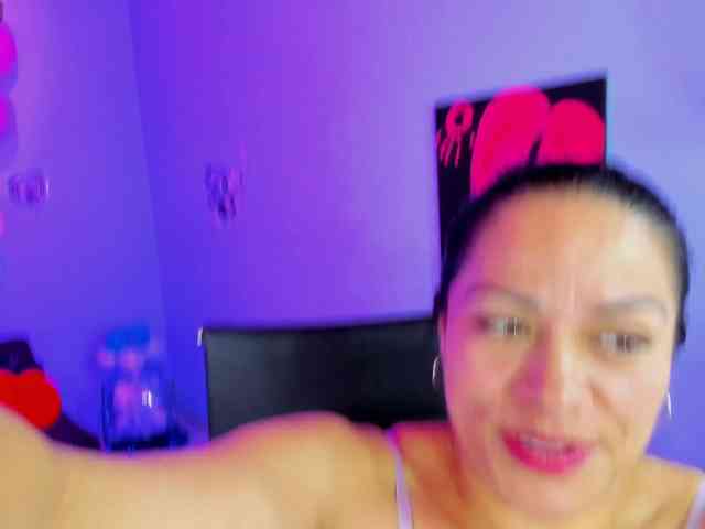 SkaterGal webcam
