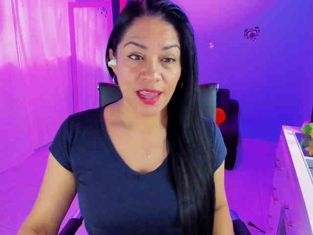 SkaterGal webcam