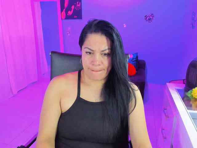 SkaterGal webcam