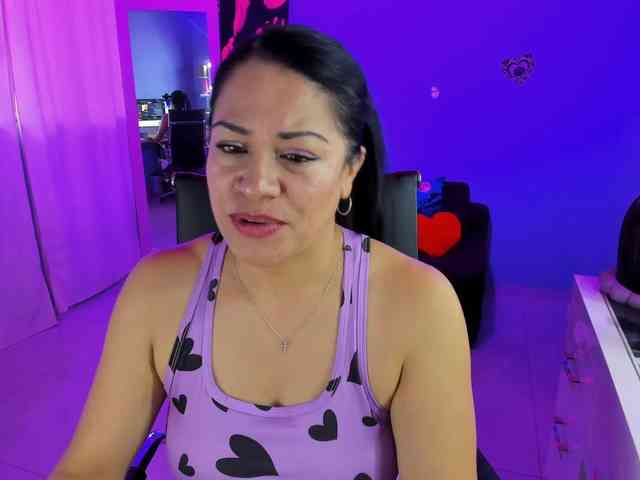 SkaterGal webcam