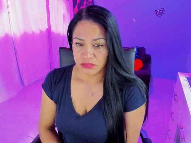 SkaterGal webcam