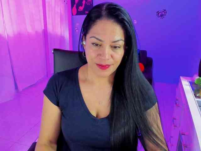 SkaterGal webcam