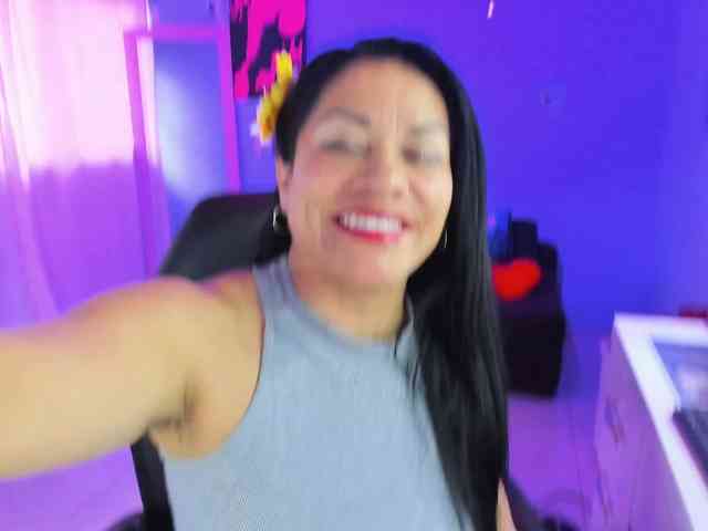 SkaterGal webcam