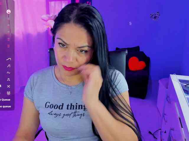 SkaterGal webcam