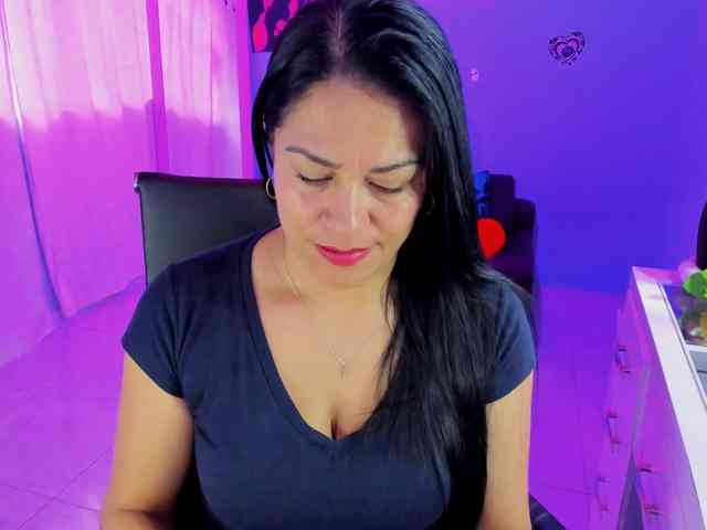 SkaterGal webcam