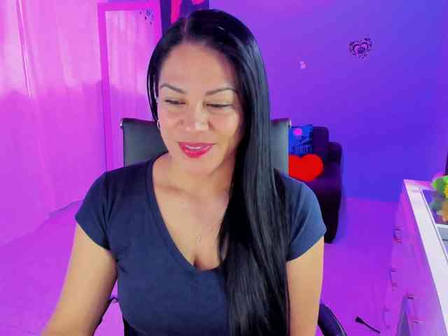 SkaterGal webcam