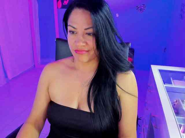 SkaterGal webcam