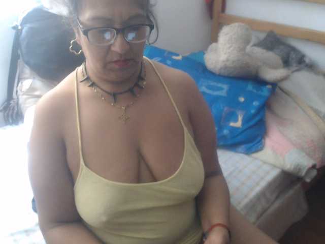 Meganny live cam preview