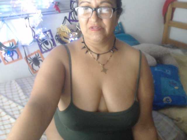 Meganny2023, en vivo ahora en BongaCams
