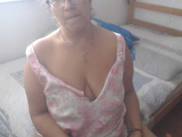 Meganny live cam preview