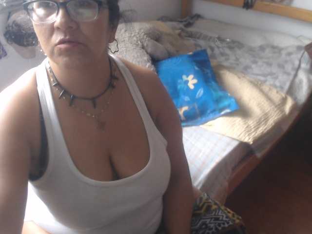 Meganny live cam preview