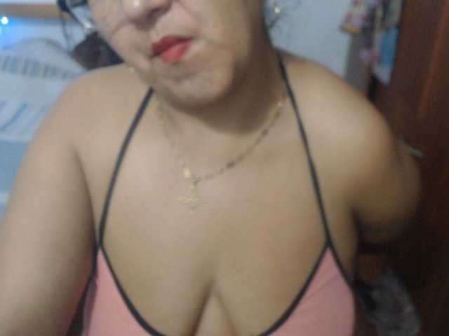 Meganny live cam preview