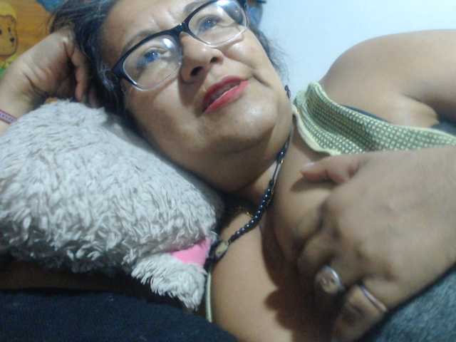 Meganny2023 live cam on BongaCams