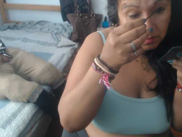 Meganny live cam preview