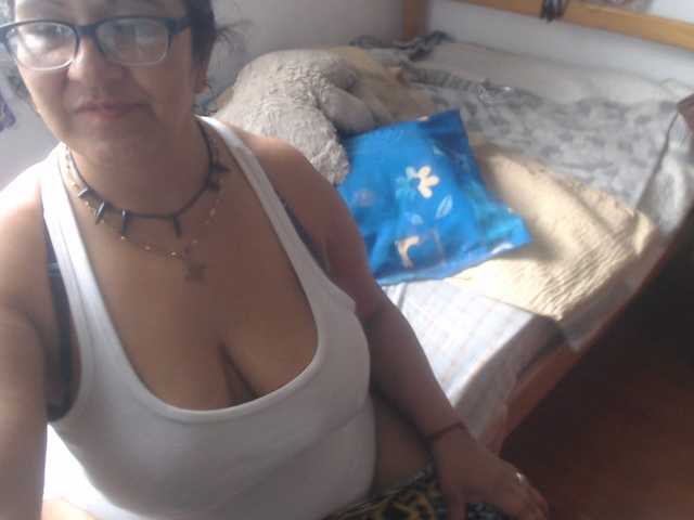 Meganny live cam preview