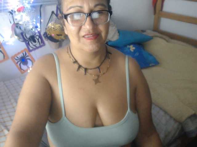 Meganny2023, live now on BongaCams