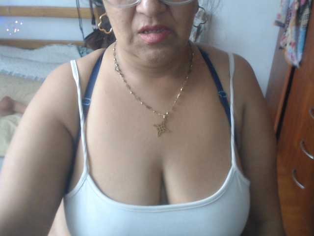 Meganny live cam preview