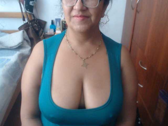 Meganny live cam preview