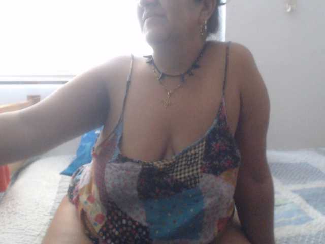 Meganny live cam preview