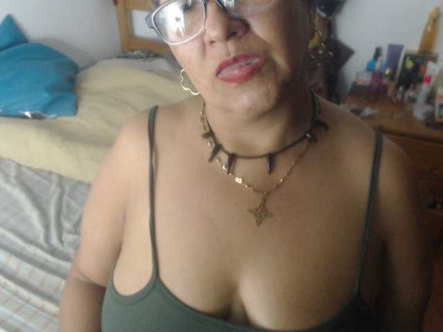 Meganny2023, en vivo ahora en BongaCams