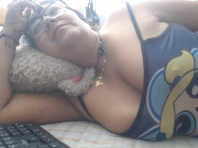 Meganny live cam preview