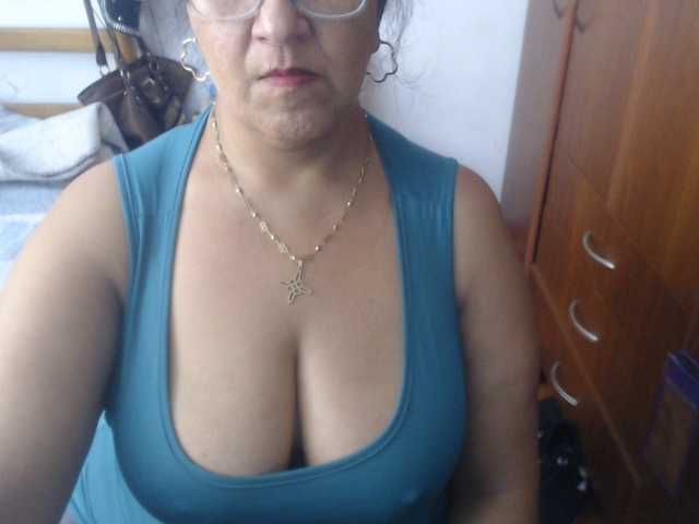 Meganny live cam preview