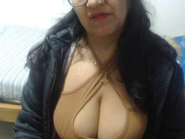 Meganny2023's BongaCams show and profile