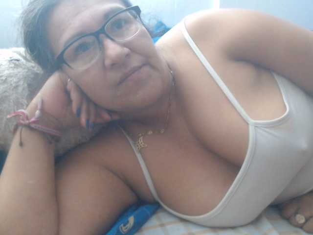Meganny live cam preview