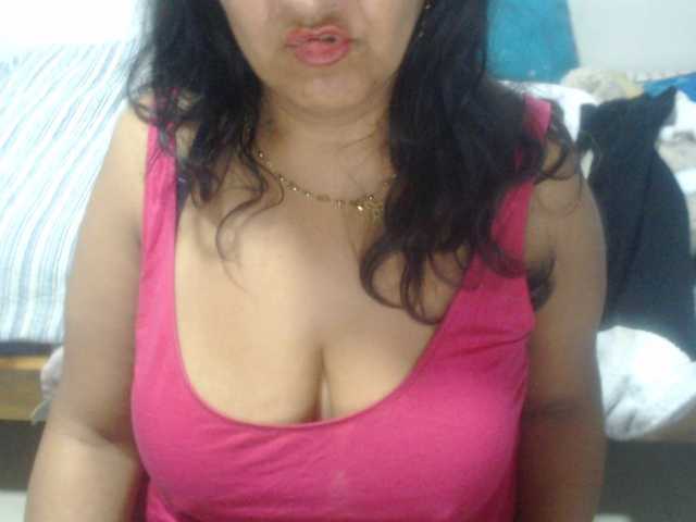 Meganny2023's BongaCams show and profile