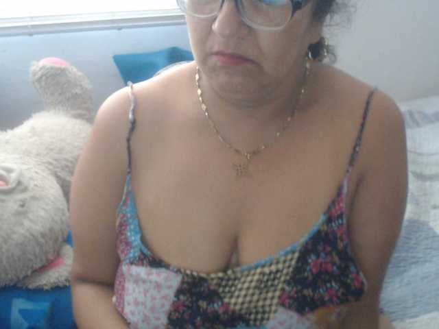 Meganny2023 live cam on BongaCams