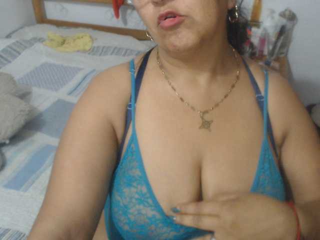 Meganny live cam preview
