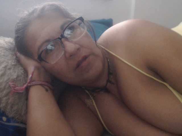 Meganny live cam preview