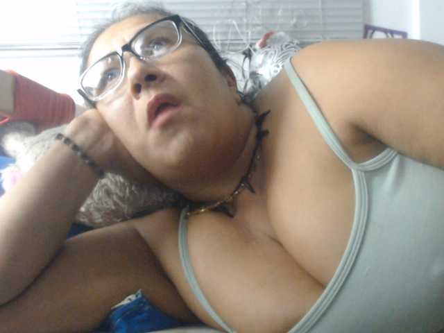 Meganny2023, en directo ahora en BongaCams