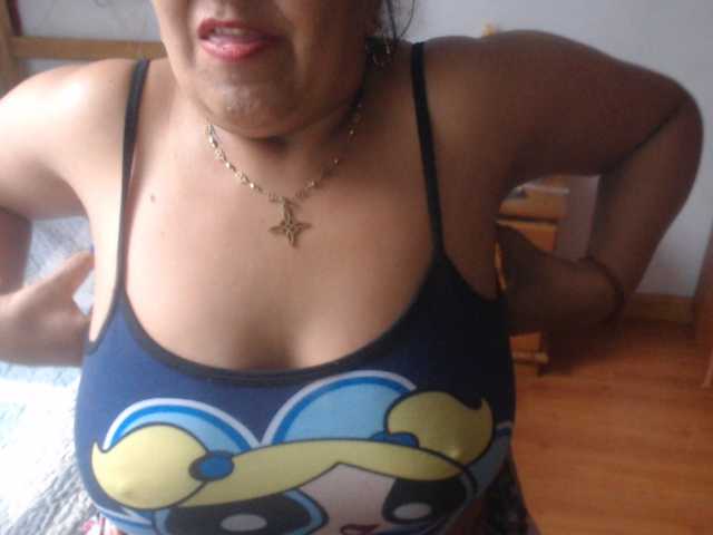 Meganny live cam preview