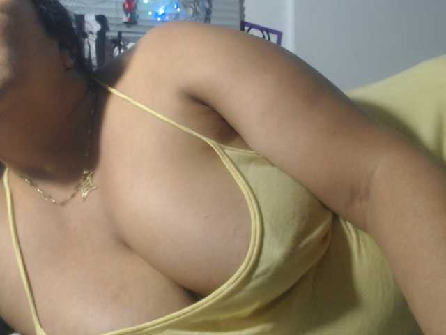Meganny2023, live now on BongaCams