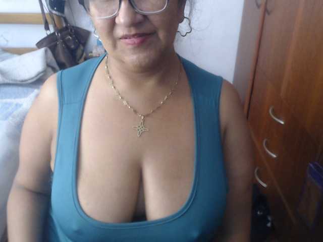 Meganny live cam preview