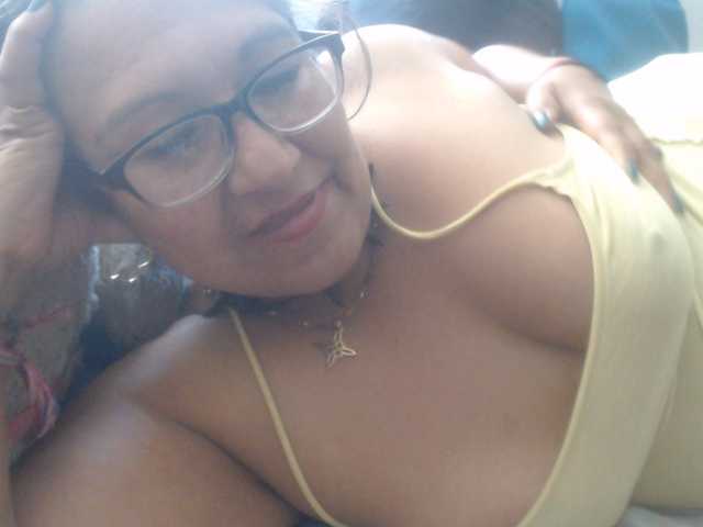Meganny live cam preview