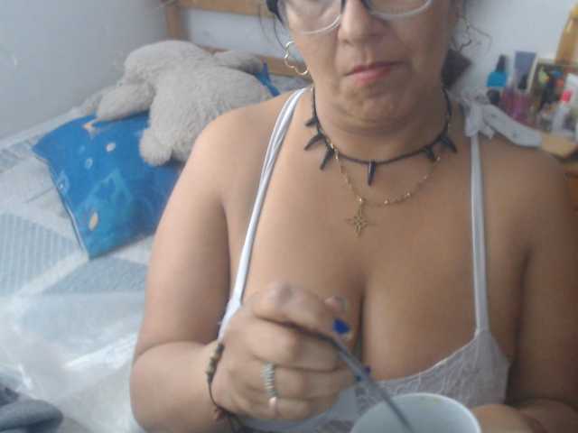 Meganny2023, en vivo ahora en BongaCams