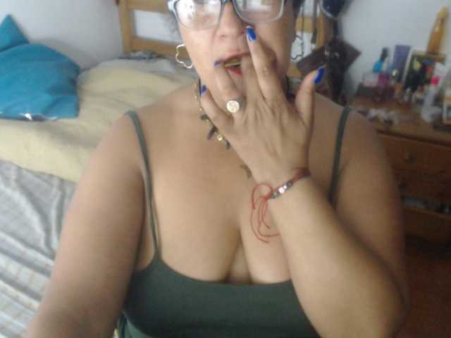 Meganny2023, en vivo ahora en BongaCams