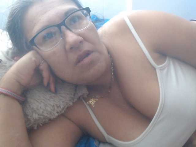 Meganny live cam preview