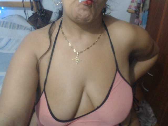 Meganny live cam preview