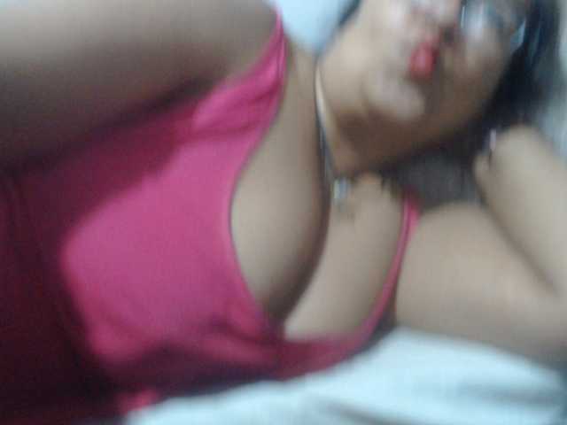 Meganny2023 live cam on BongaCams