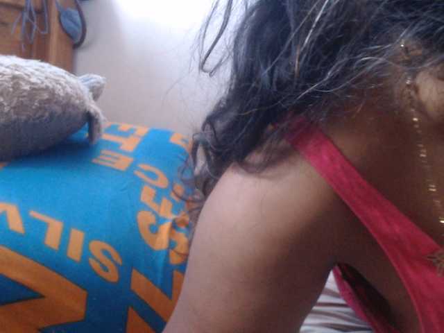 Meganny2023 live cam on BongaCams