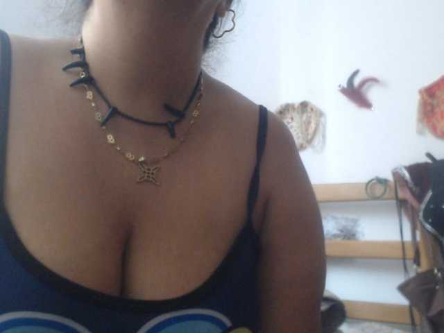 Meganny live cam preview